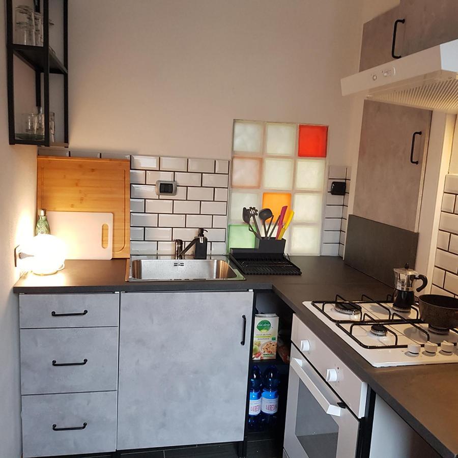 Ferienwohnung La Casa Nel Cortile Vercelli Exterior foto