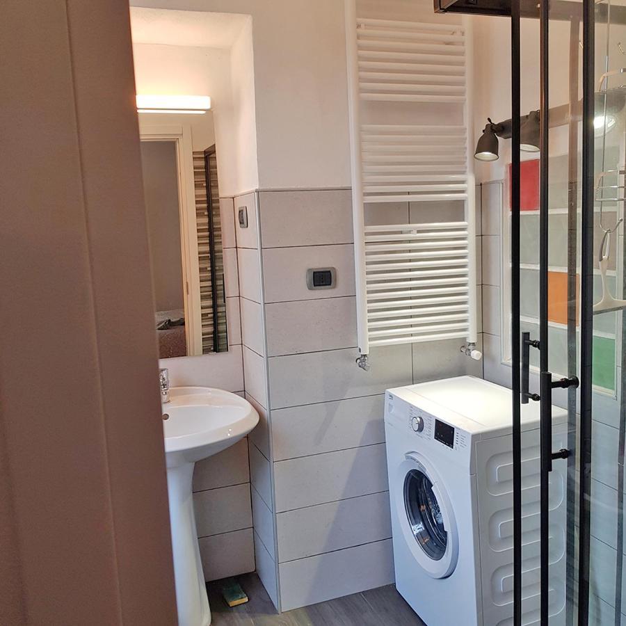 Ferienwohnung La Casa Nel Cortile Vercelli Exterior foto